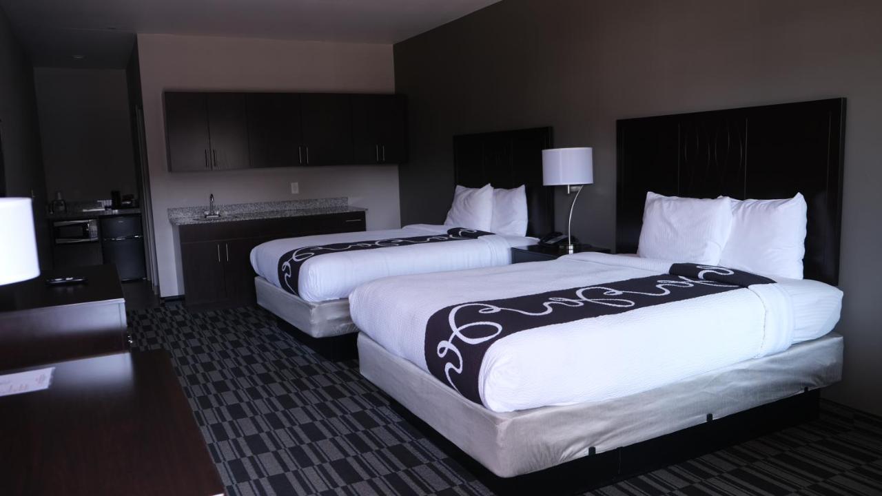 Catoosa Inn & Suites Eksteriør billede